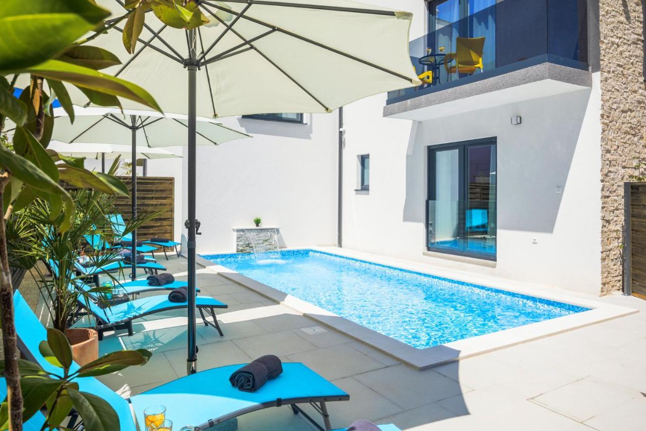 Valla Studio Apartments With Free Bikes Fažana Exterior foto