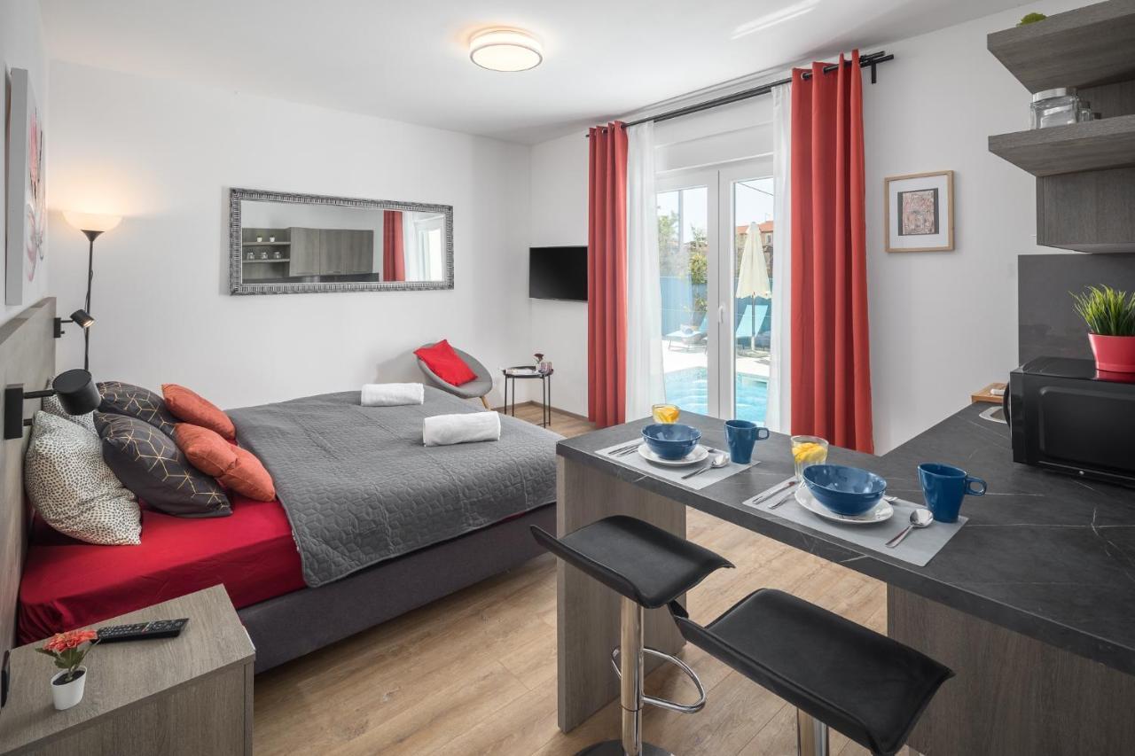 Valla Studio Apartments With Free Bikes Fažana Exterior foto
