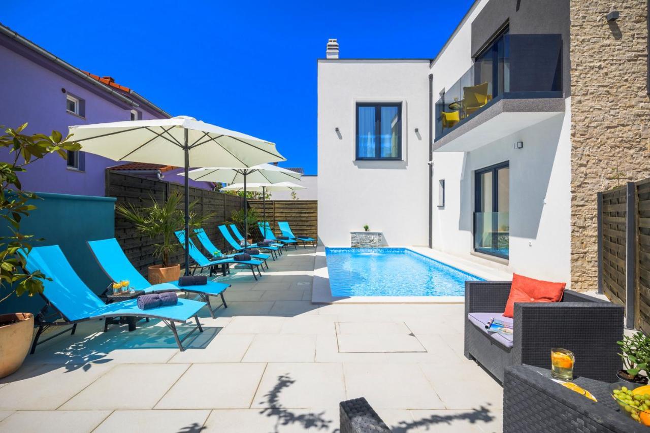 Valla Studio Apartments With Free Bikes Fažana Exterior foto