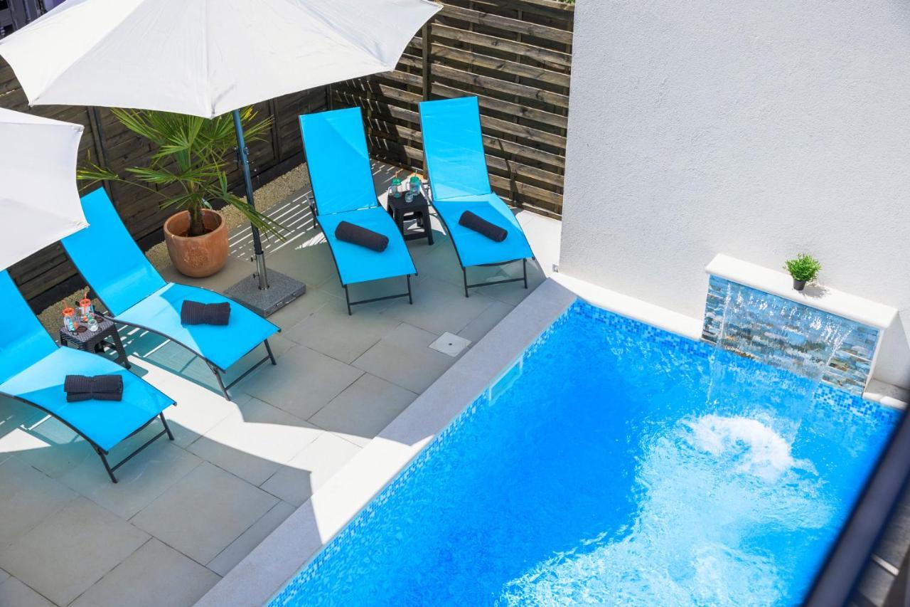 Valla Studio Apartments With Free Bikes Fažana Exterior foto
