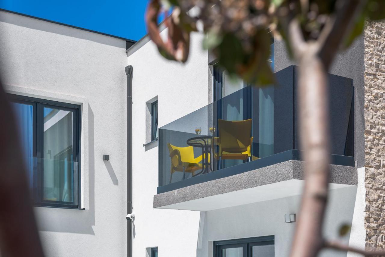 Valla Studio Apartments With Free Bikes Fažana Exterior foto